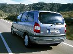  27  Opel Zafira  5-. (B 2005 2010)