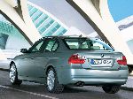  22  BMW 3 serie  (E90/E91/E92/E93 2004 2010)