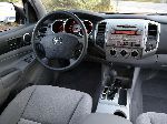  7  Toyota Tacoma Xtracab  2-. (1  [2 ] 2001 2004)